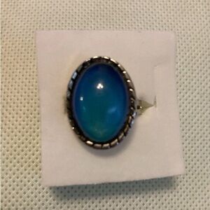 Oval Stone Stainless Steel Gold Mood Ring Size 7 + Color Chart + Gift Box